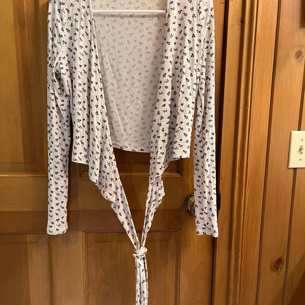 Elegant Floral Tie-Front Blouse - Cream